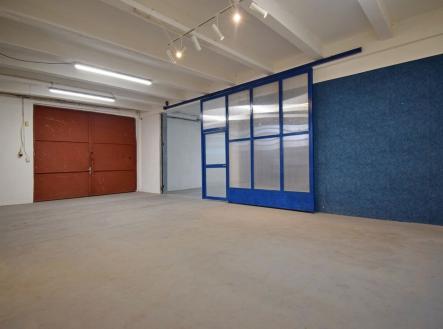 Pronájem - komerční objekt, sklad, 202 m²
