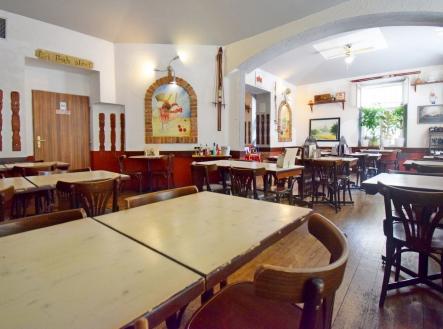 Pronájem - restaurace, 418 m²