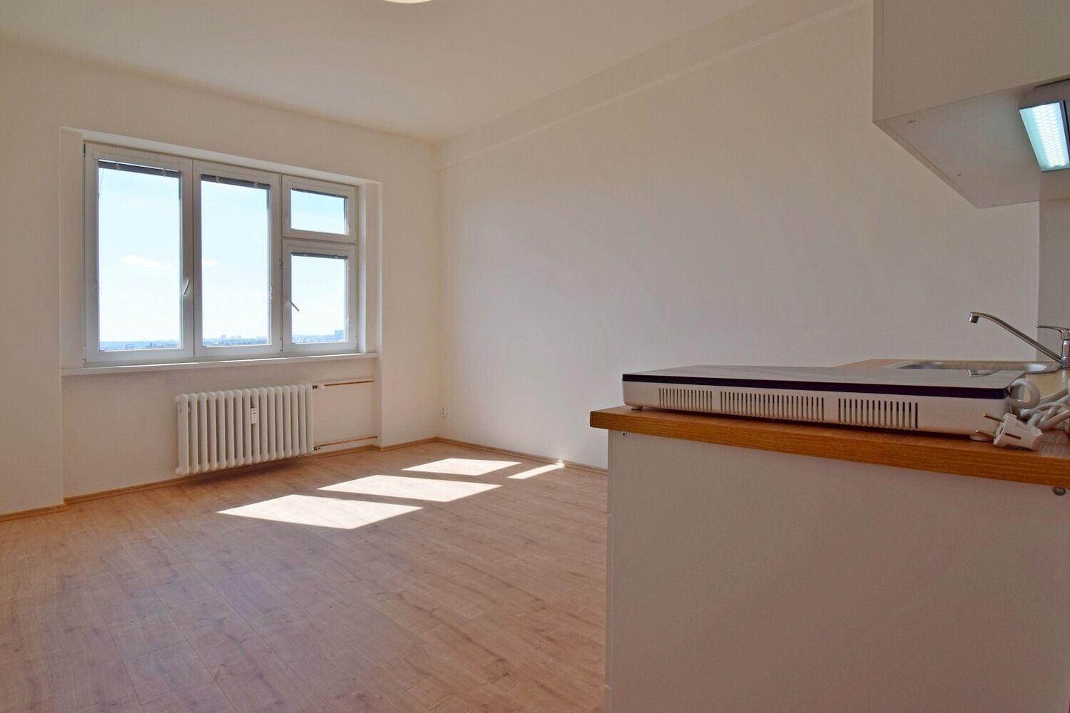 Útulná garsonka u metra Želivského, Praha 3 - Vinohrady