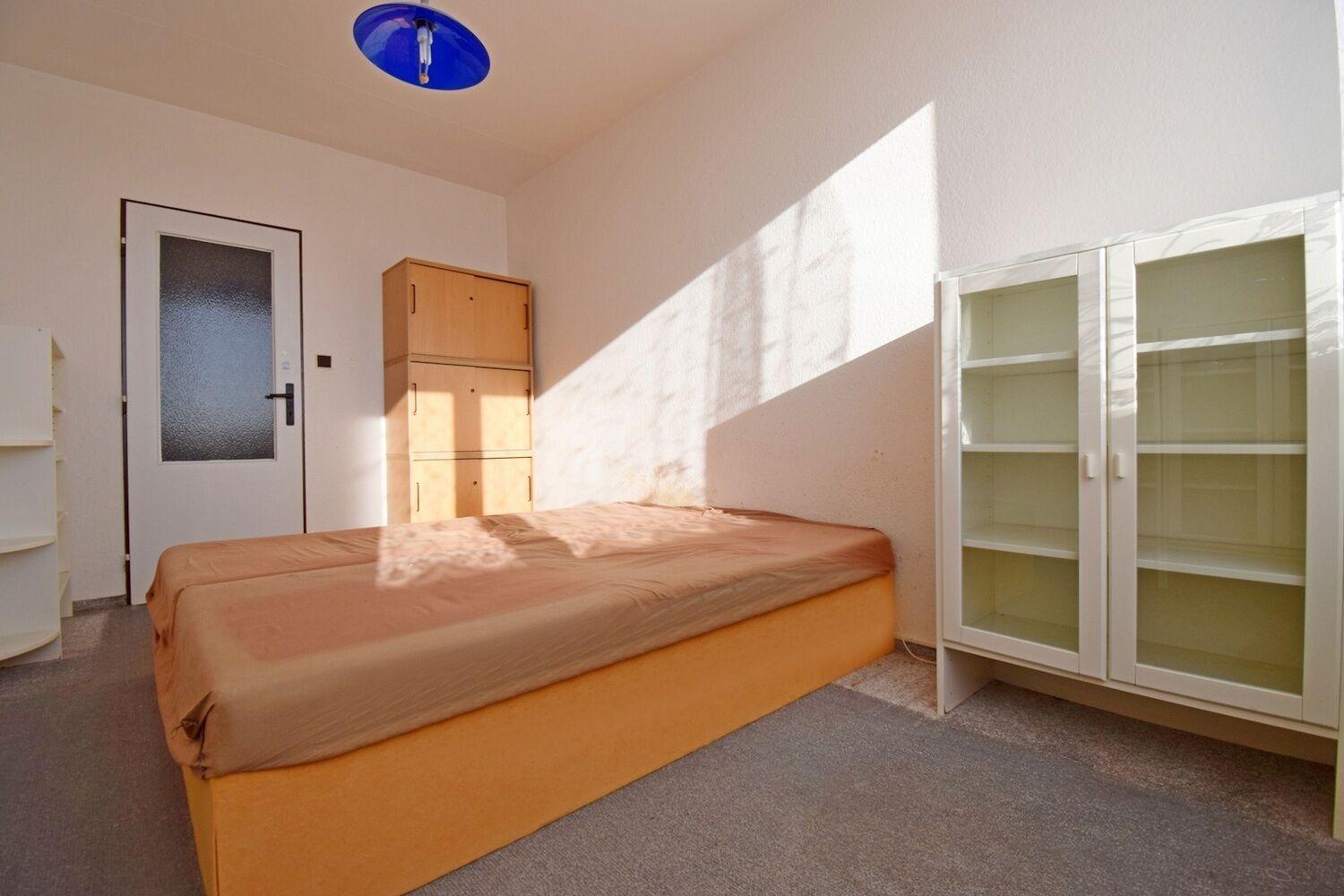 Útulný 2+kk 42 m2, u metra Háje, Praha 4