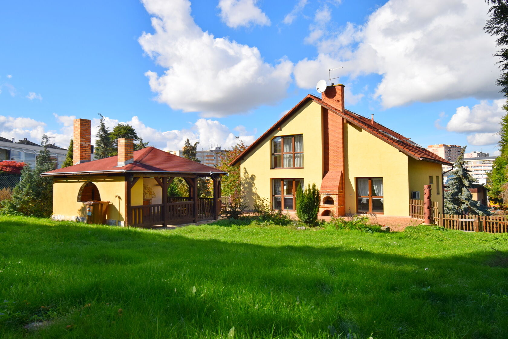 Unikátní třígenerační vila 380 m2 se zahradou, Praha 5 - Stodůlky