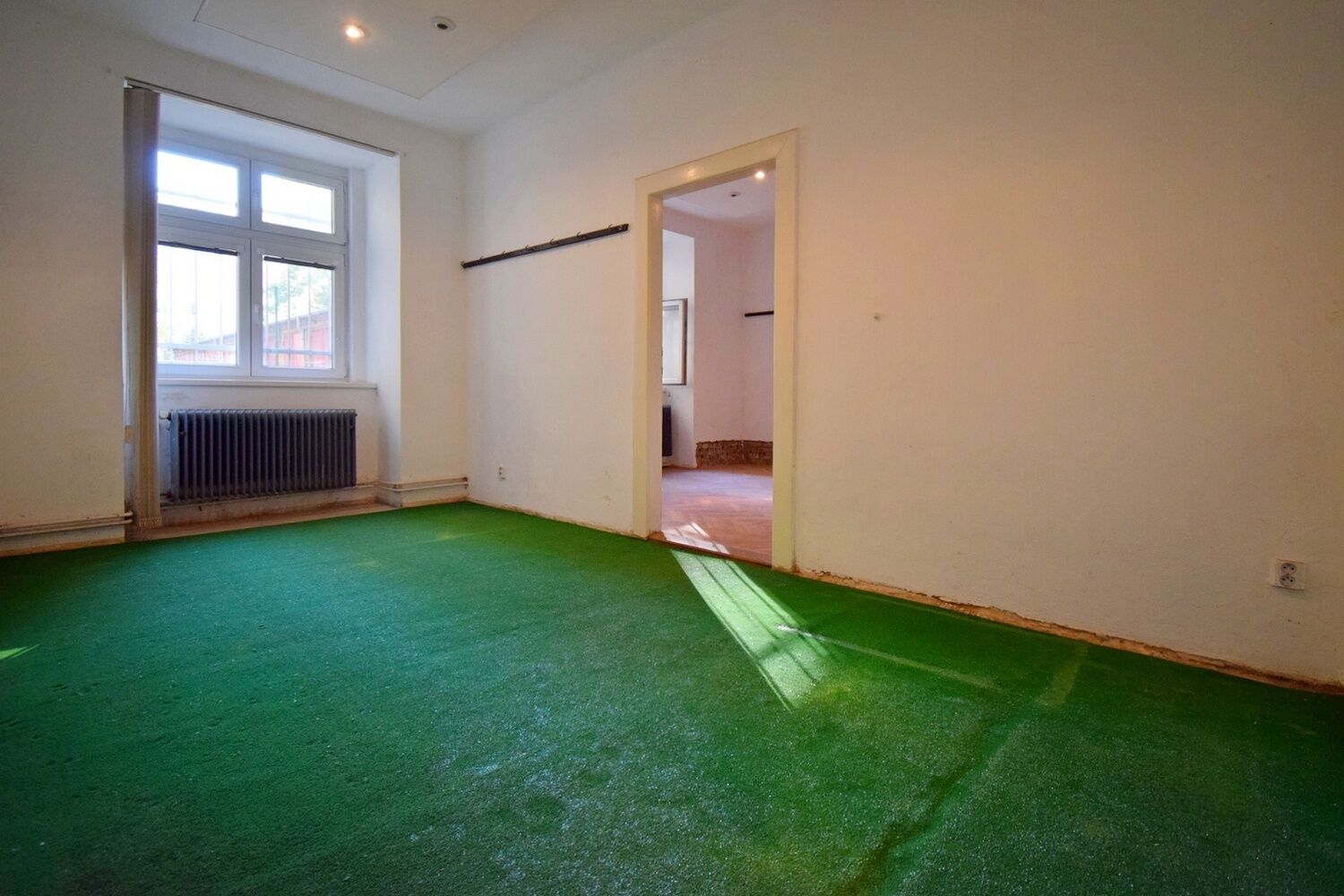 Zajímavý prostor 54 m2 na Vinohradech, Praha 3