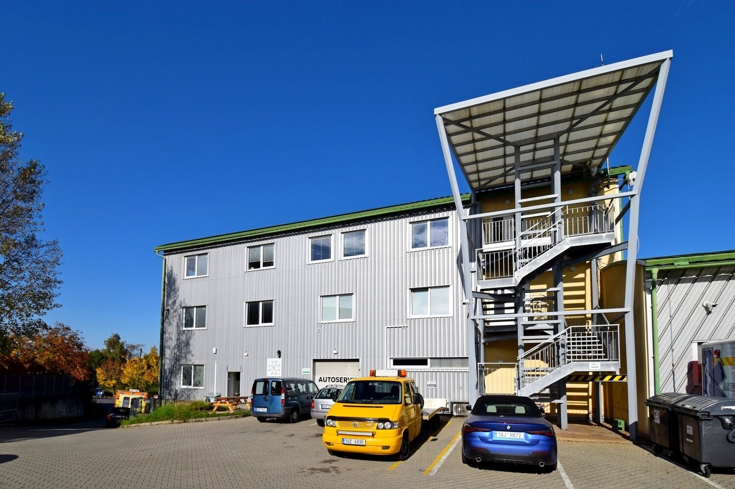 Nebytové prostory s příslušenstvím, 262 m2, Praha 9 - Letňany