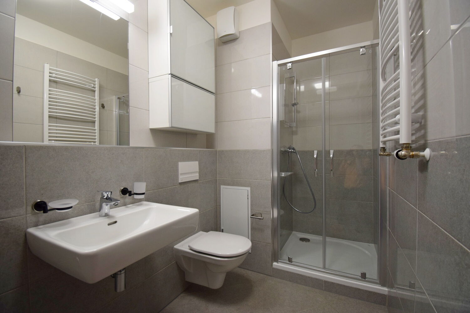 Moderní 1+kk s terasou, 44 m2 v novostavbě u metra Stodůlky, Praha 5