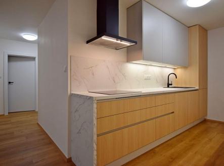 Pronájem bytu, 3+kk, 63 m²