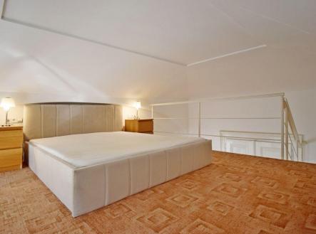 Pronájem bytu, 1+1, 44 m²