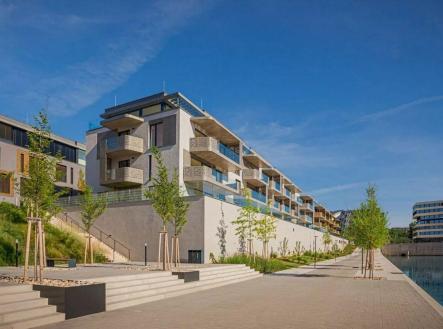 Pronájem - malý objekt/garáž