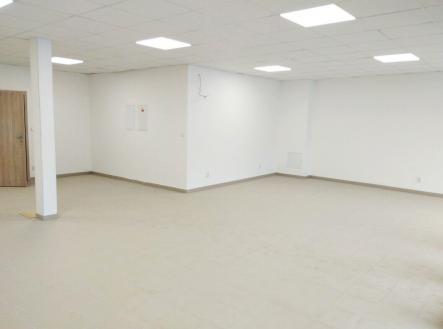 Pronájem - obchodní prostor