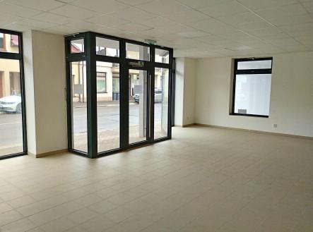 Pronájem - obchodní prostor