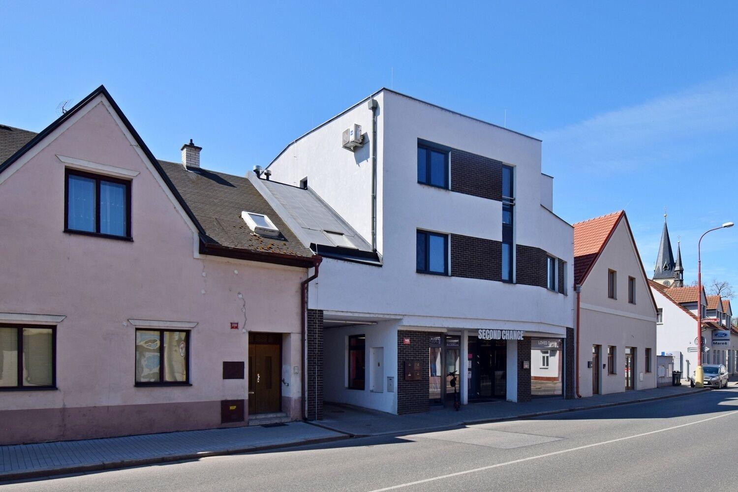 Obchodní prostory 88 m2 v novostavbě, Poděbrady