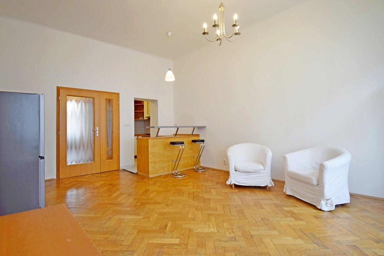 Zajímavé bydlení blízko Riegrových sadů, Praha 2 - Vinohrady