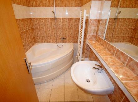 Pronájem bytu, 3+kk, 80 m²