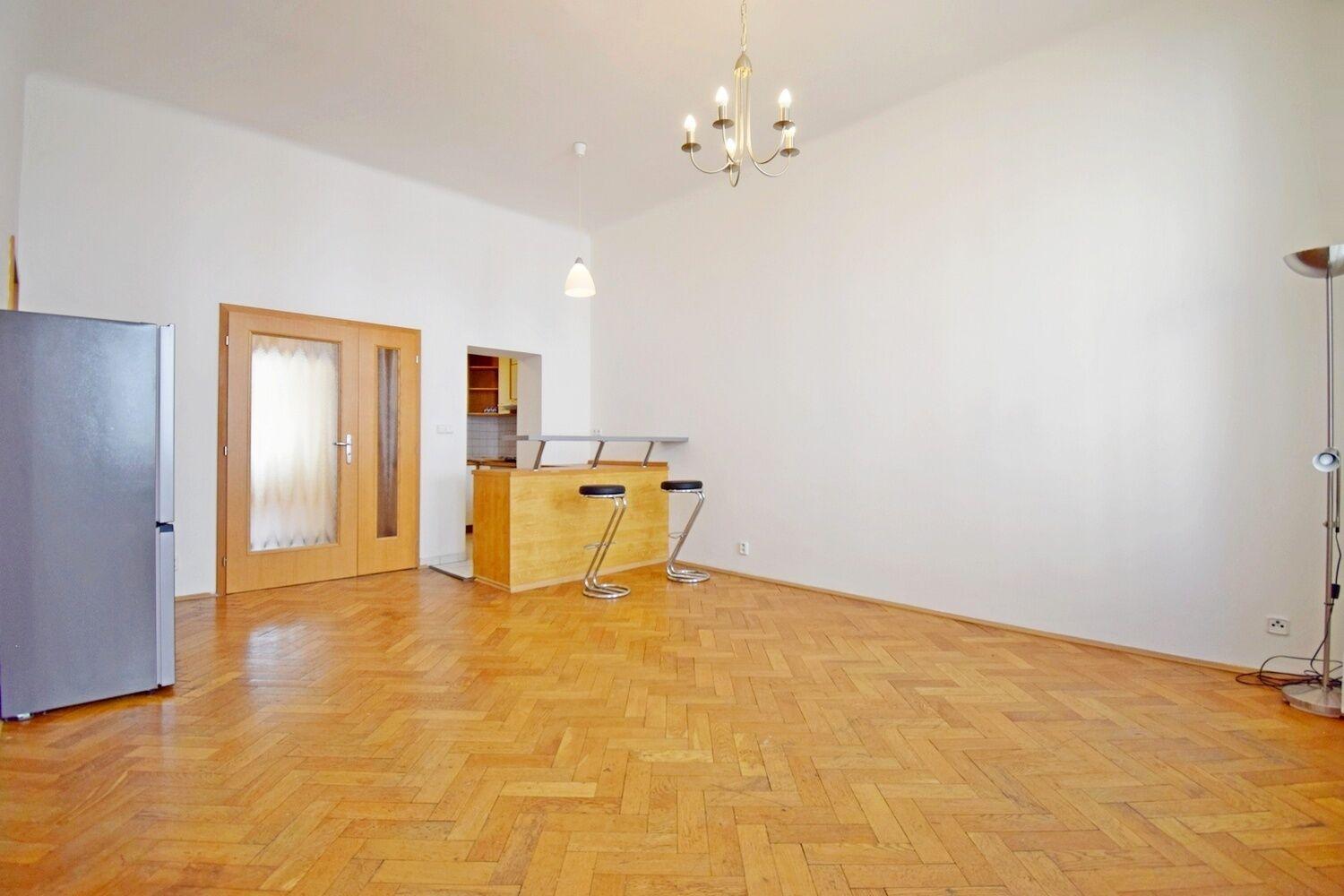 Zajímavé bydlení blízko Riegrových sadů, Praha 2 - Vinohrady