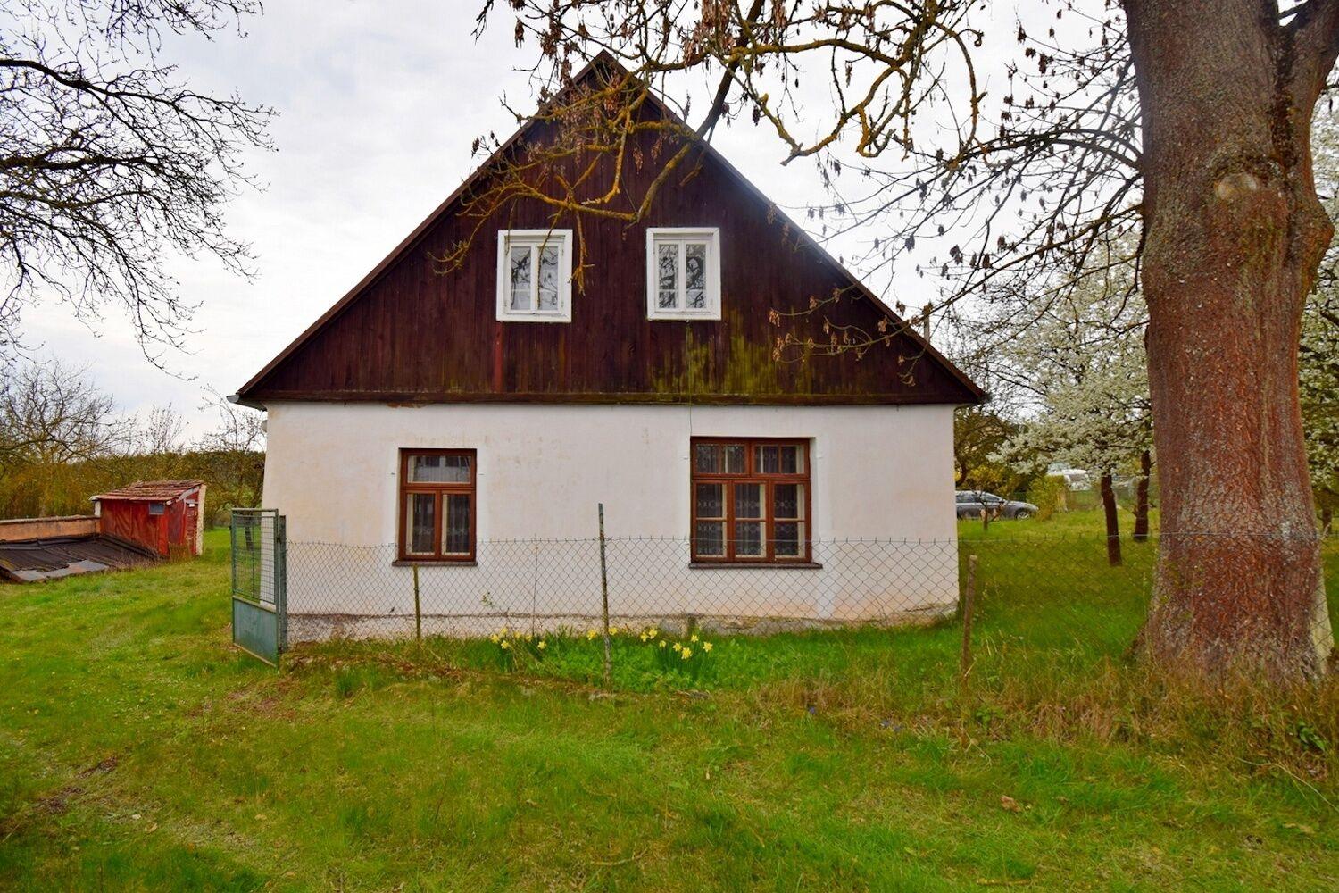 Rodinný dům 3+1, 100 m2, pozemek 1222 m2, Ošelín