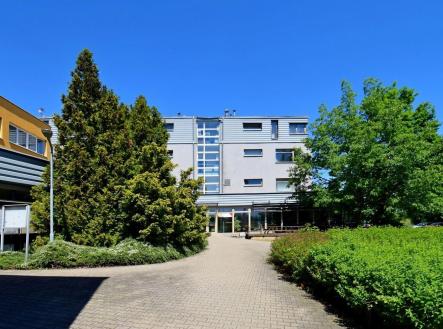 Pronájem - kanceláře, 192 m²