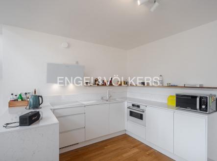 4 | Pronájem bytu, 4+kk, 156 m²