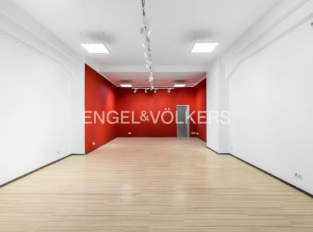 Pronájem - obchodní prostor, 65 m²