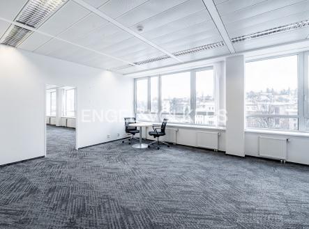 Pronájem - kanceláře, 124 m²