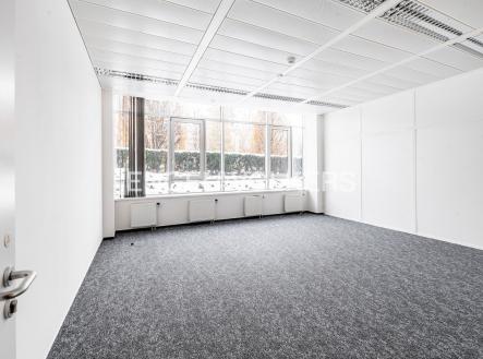 Pronájem - kanceláře, 34 m²