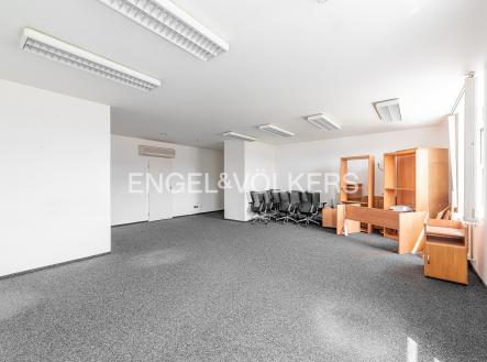 Pronájem - kanceláře, 51 m²