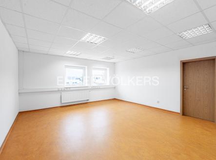 Pronájem - kanceláře, 123 m²