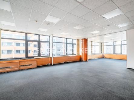 2 | Pronájem - kanceláře, 93 m²