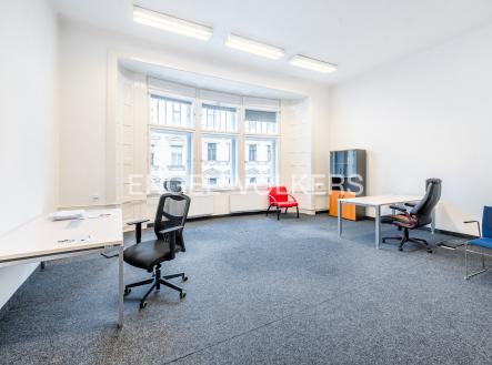 Pronájem - kanceláře, 131 m²