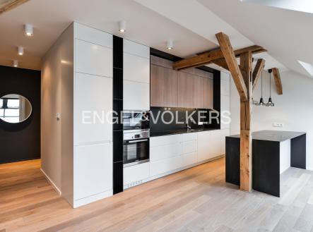 PEG_1543 | Pronájem bytu, 3+kk, 156 m²