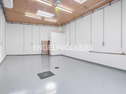 Pronájem - komerční objekt, výroba, 69 m²