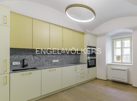 2 | Pronájem bytu, 1+kk, 43 m²