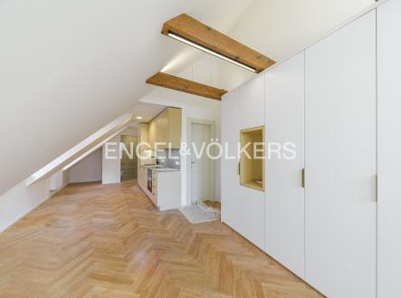 2 | Pronájem bytu, 1+kk, 47 m²