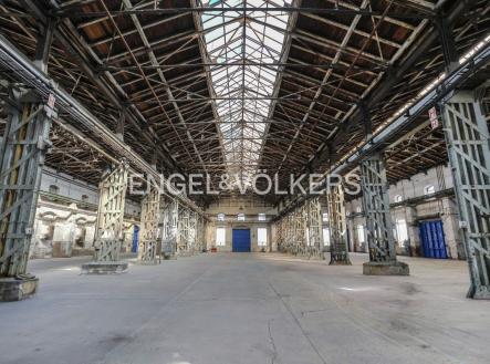 4 | Pronájem - komerční objekt, sklad, 2 521 m²