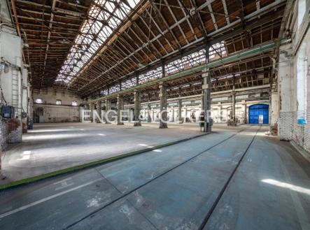 2 | Pronájem - komerční objekt, sklad, 2 521 m²