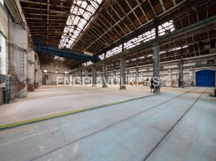 3 | Pronájem - komerční objekt, sklad, 2 521 m²