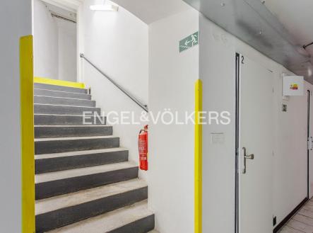 _B8U9157-Enhanced-NR_web | Pronájem - komerční objekt, sklad, 31 m²