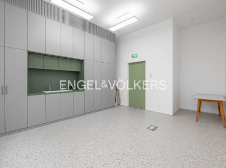 P1056389_web | Pronájem - komerční objekt, jiný, 22 m²