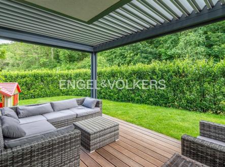 237170-4 | Prodej - dům/vila, 294 m²