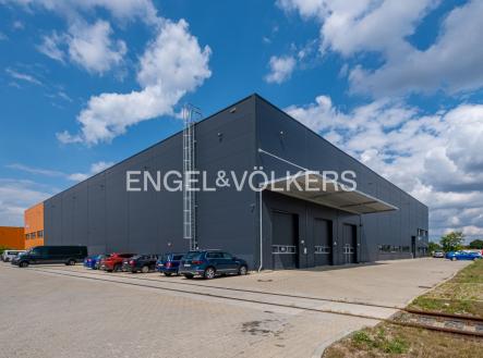 _DSF3390-HDR_exposé | Pronájem - komerční objekt, sklad, 45 000 m²