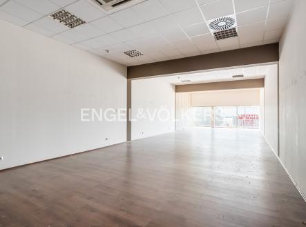 31 | Pronájem - obchodní prostor, 268 m²