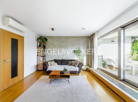 2 | Pronájem bytu, 2+kk, 72 m²