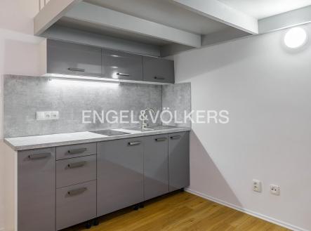 3 | Pronájem bytu, 1+kk, 24 m²