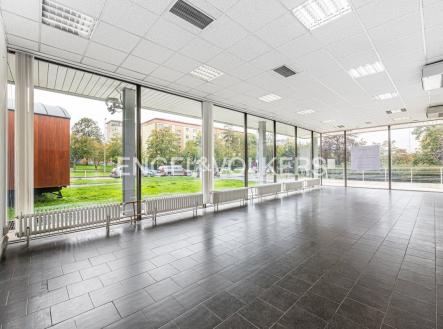P1133983_web | Pronájem - obchodní prostor, 95 m²