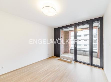 4 (2) | Pronájem bytu, 2+kk, 66 m²