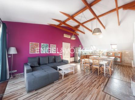 Pronájem bytu, 4+kk, 108 m² obrázek