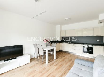 2 | Pronájem bytu, 2+kk, 55 m²