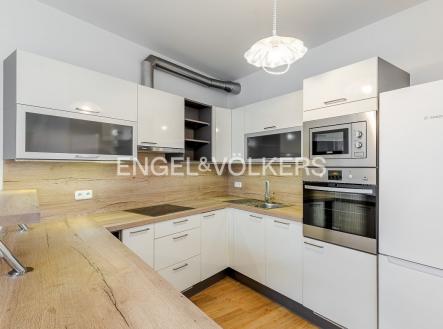 4 | Pronájem bytu, 3+kk, 67 m²