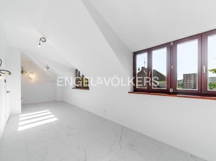 1 (9) | Prodej bytu, 2+kk, 59 m²