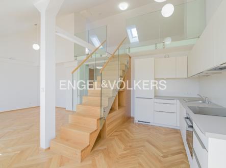 3 | Pronájem bytu, 3+kk, 128 m²