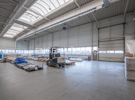 P1156107_web | Pronájem - komerční objekt, sklad, 4 000 m²