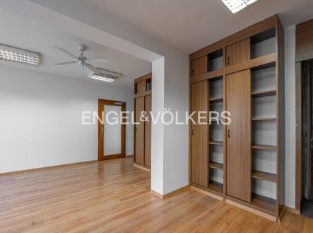 P1156225_exposé | Pronájem - kanceláře, 40 m²